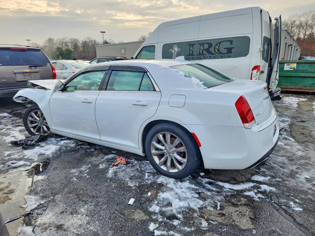 2016 CHRYSLER 300 LIMITED photo 4