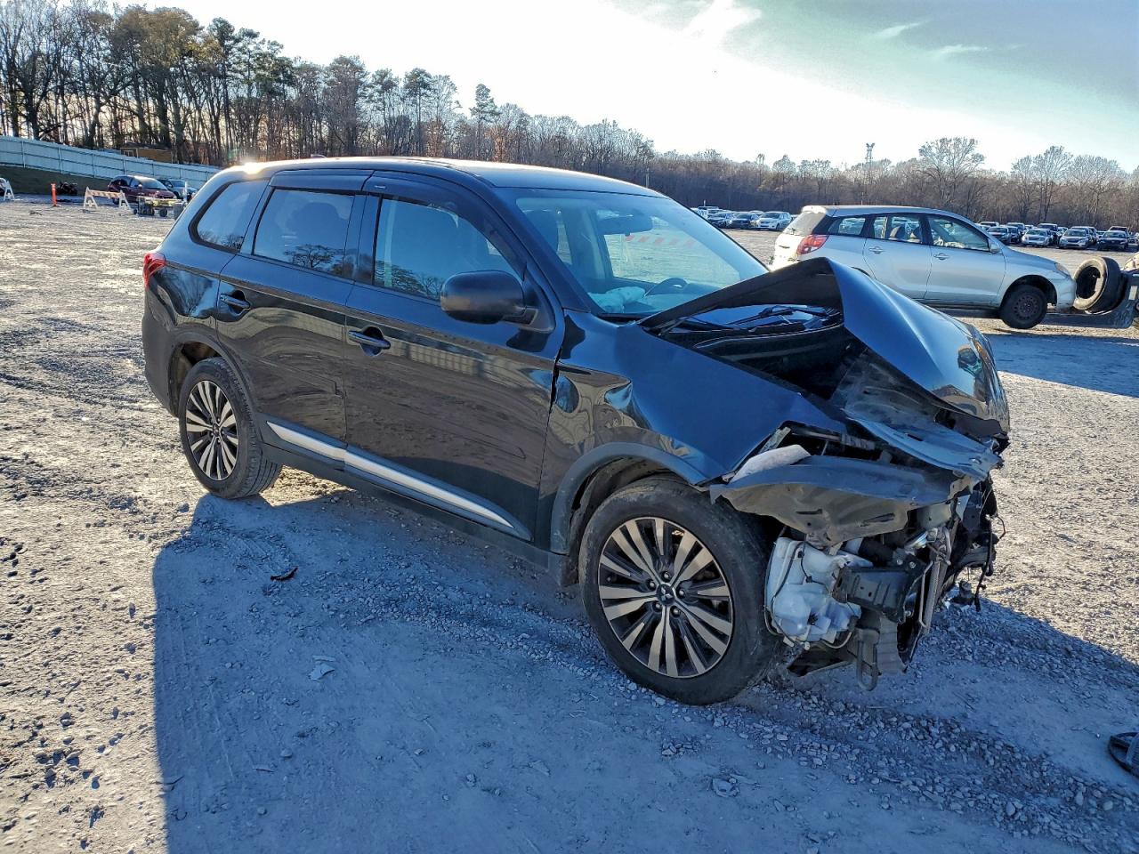 2019 MITSUBISHI OUTLANDER ES photo 4