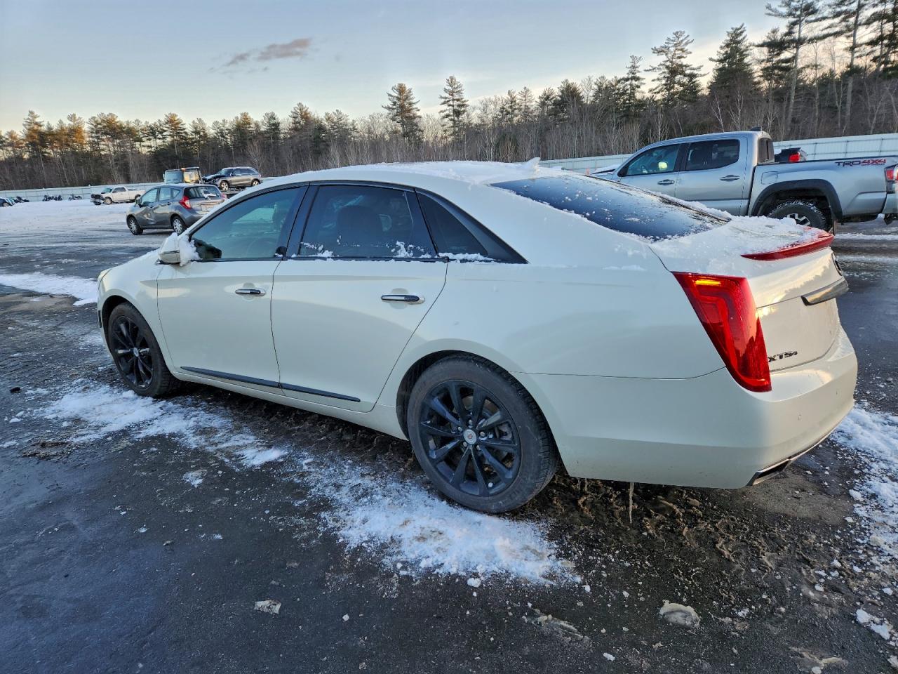 2014 CADILLAC XTS LUXURY COLLECTION photo 3