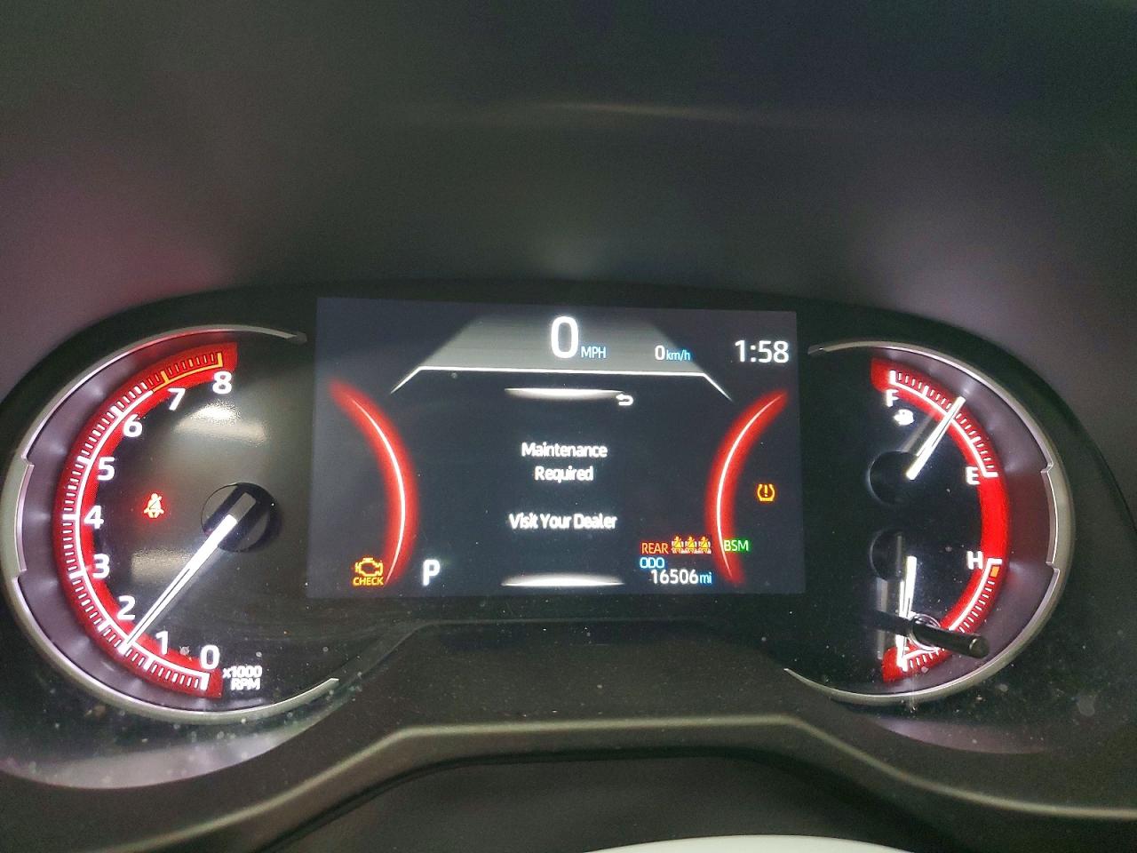 2025 TOYOTA RAV4 XLE photo 17