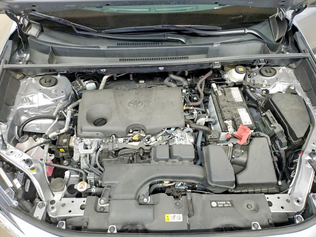 2025 TOYOTA RAV4 XLE photo 21