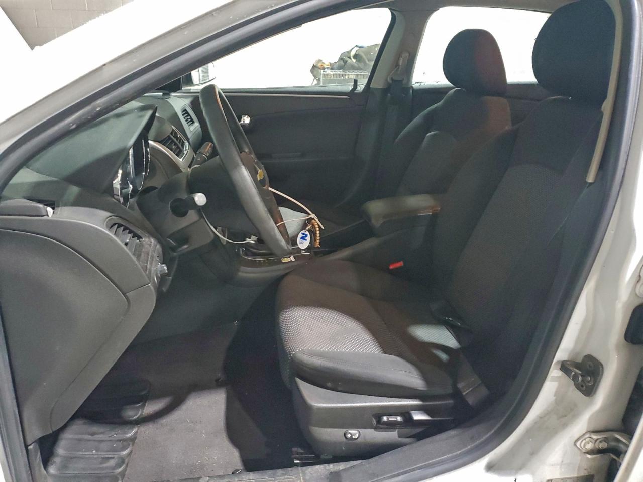 2011 CHEVROLET MALIBU 1LT photo 19