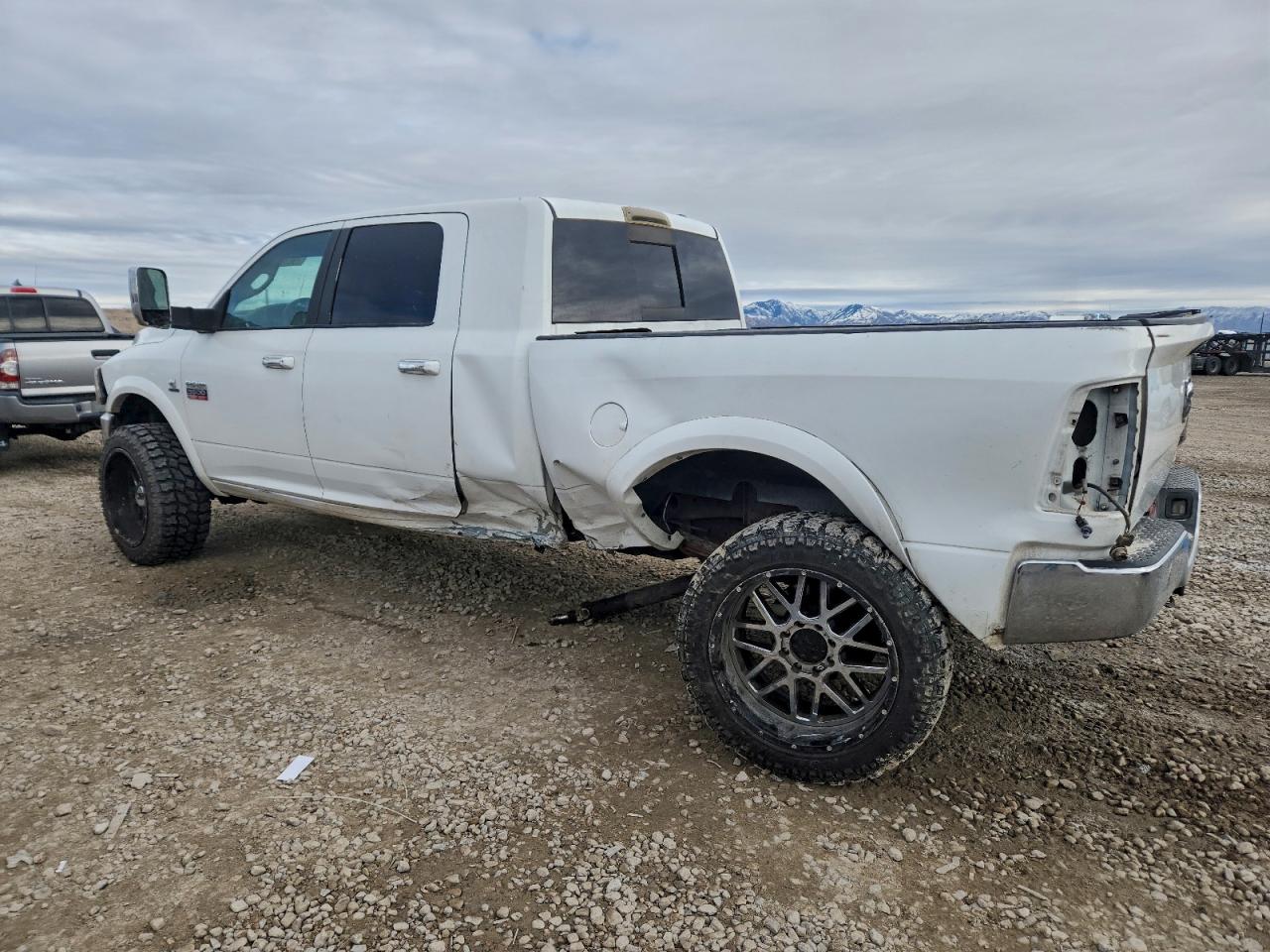 2012 DODGE RAM 3500 LARAMIE photo 4