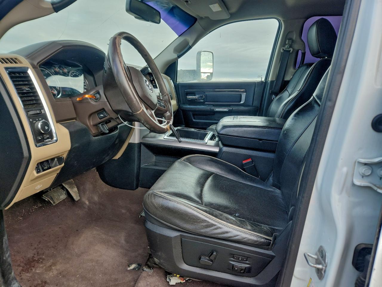 2012 DODGE RAM 3500 LARAMIE photo 19