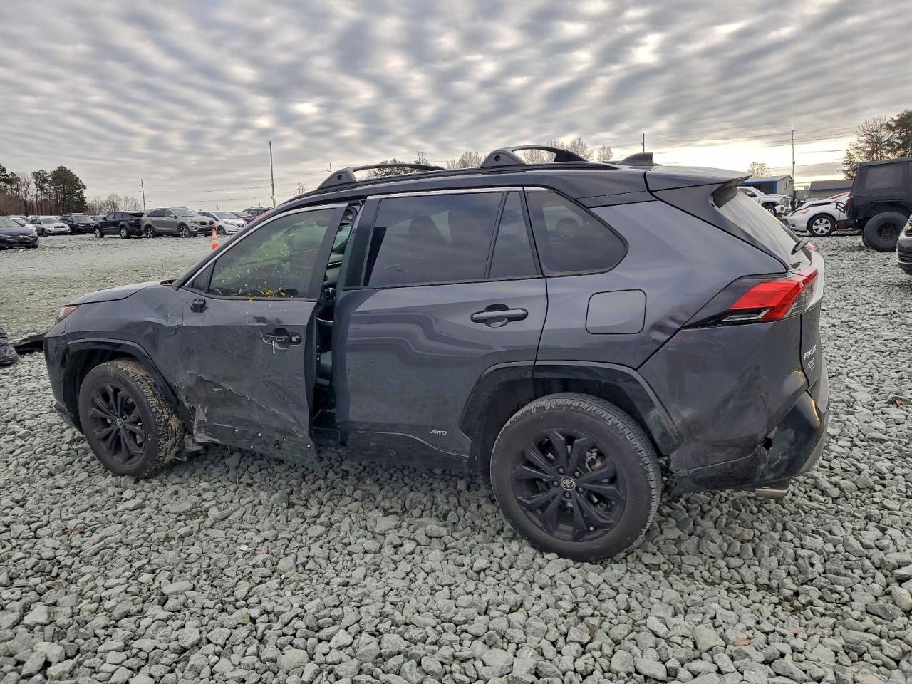 2025 TOYOTA RAV4 XSE photo 2