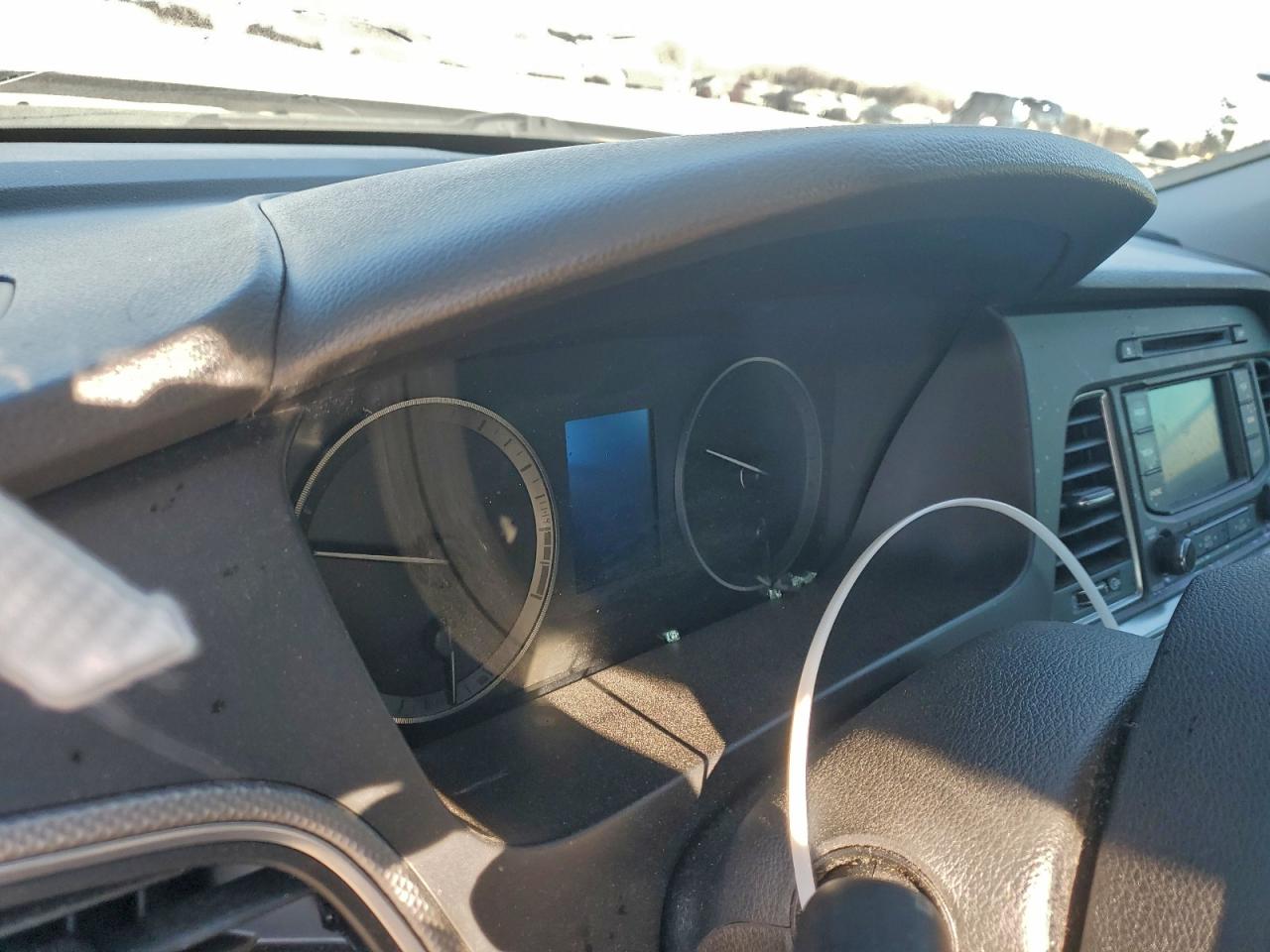2015 HYUNDAI SONATA SE photo 9