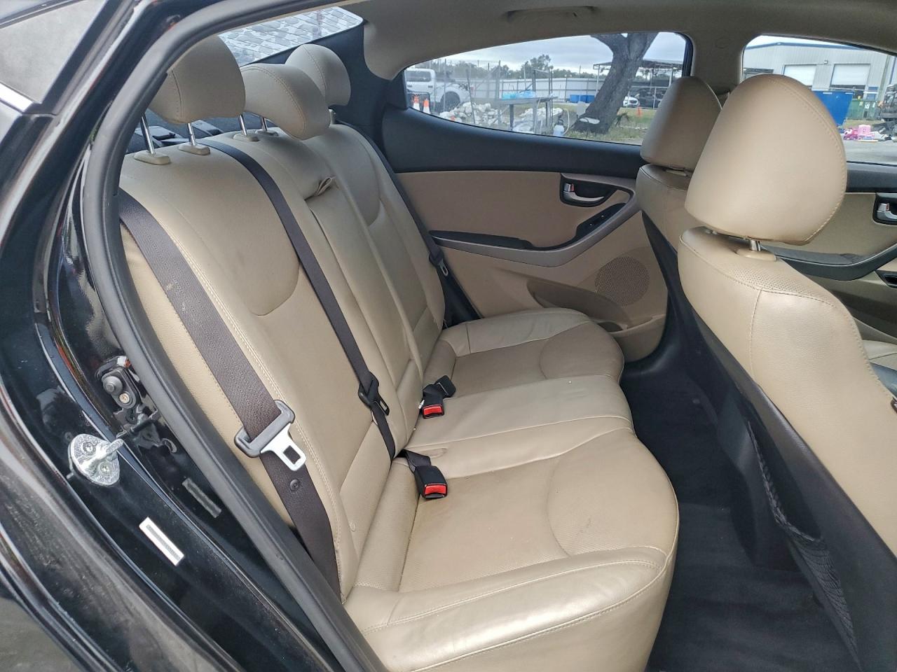 2015 HYUNDAI ELANTRA SE photo 19