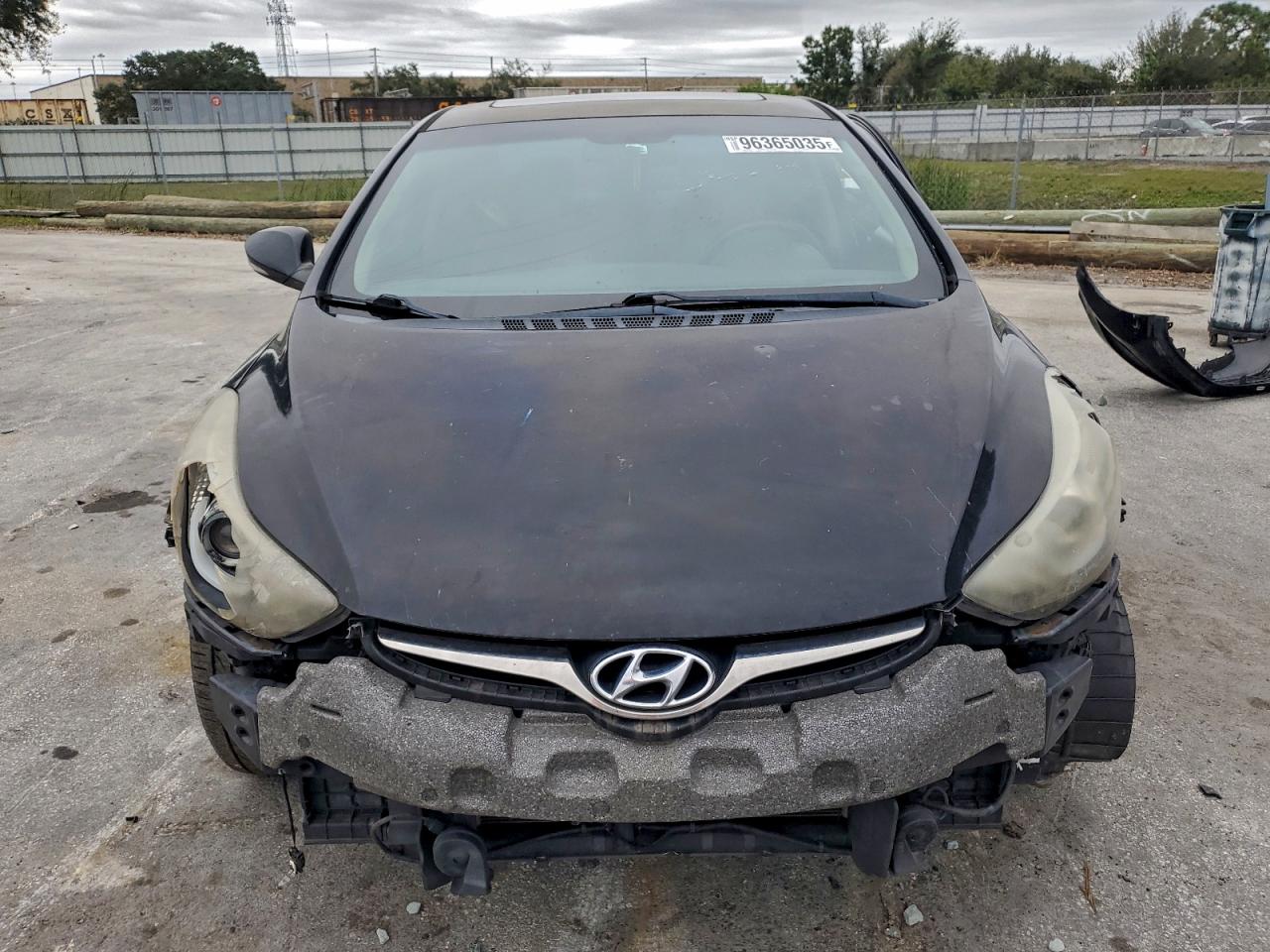 2015 HYUNDAI ELANTRA SE photo 9