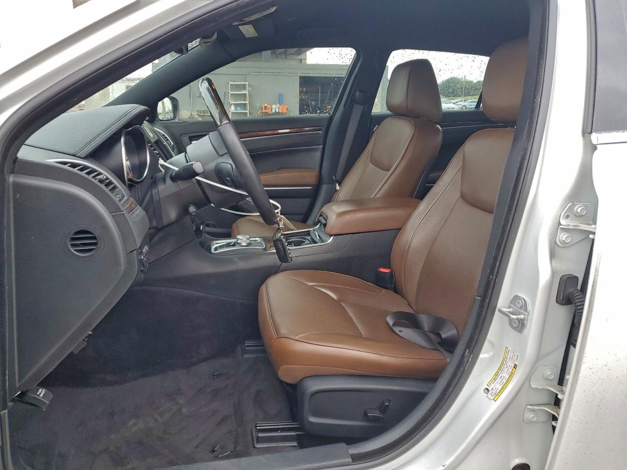 2019 CHRYSLER 300 LIMITED photo 13