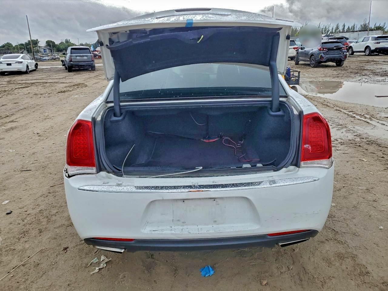 2019 CHRYSLER 300 LIMITED photo 11