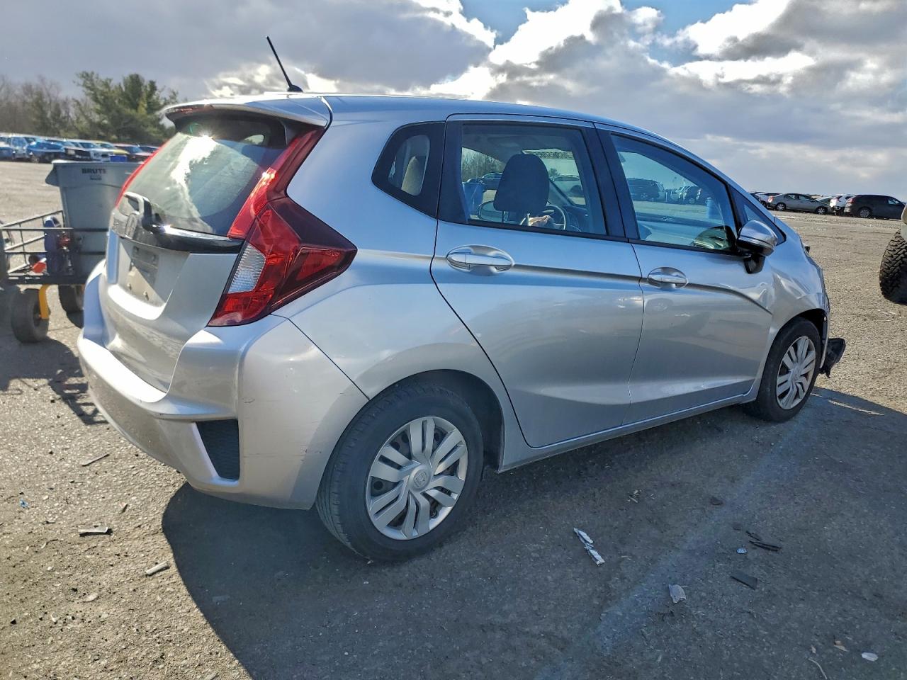 2016 HONDA FIT LX photo 3