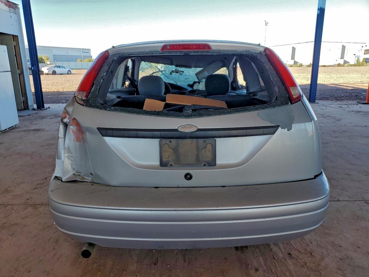 2003 FORD FOCUS ZX3 photo 6