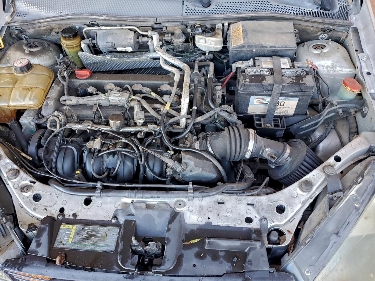2003 FORD FOCUS ZX3 photo 11