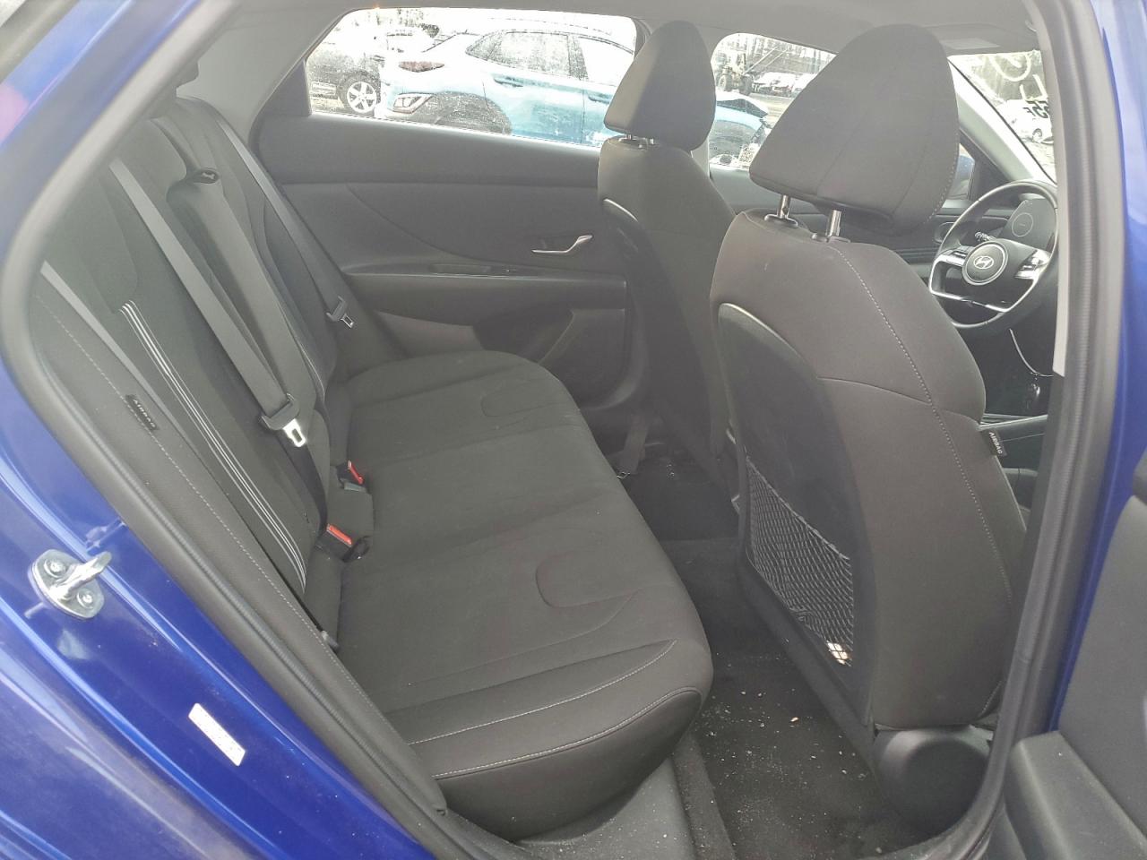 2024 HYUNDAI ELANTRA SEL photo 10