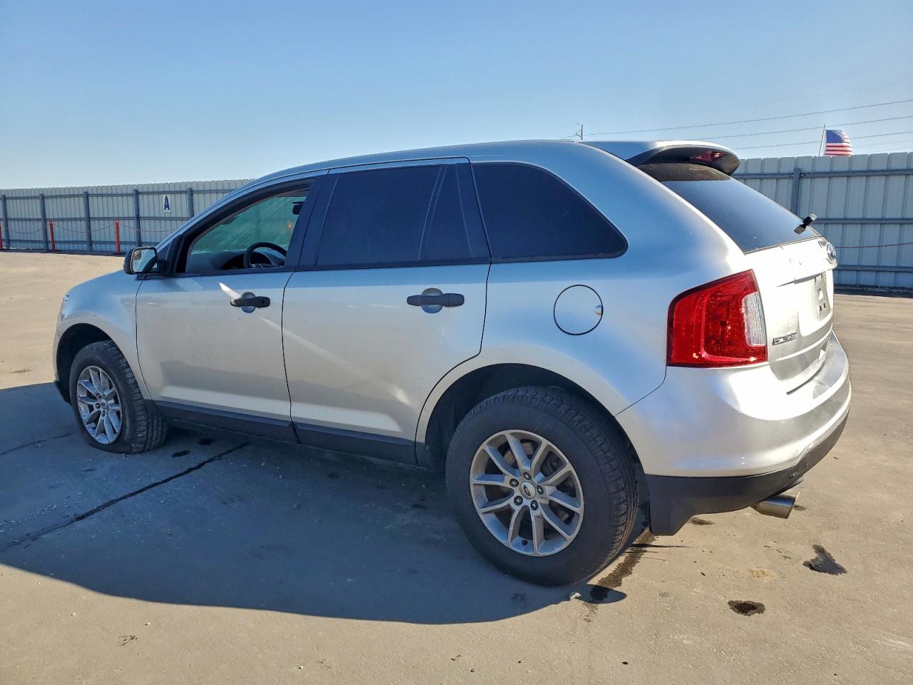 2014 FORD EDGE SE photo 2