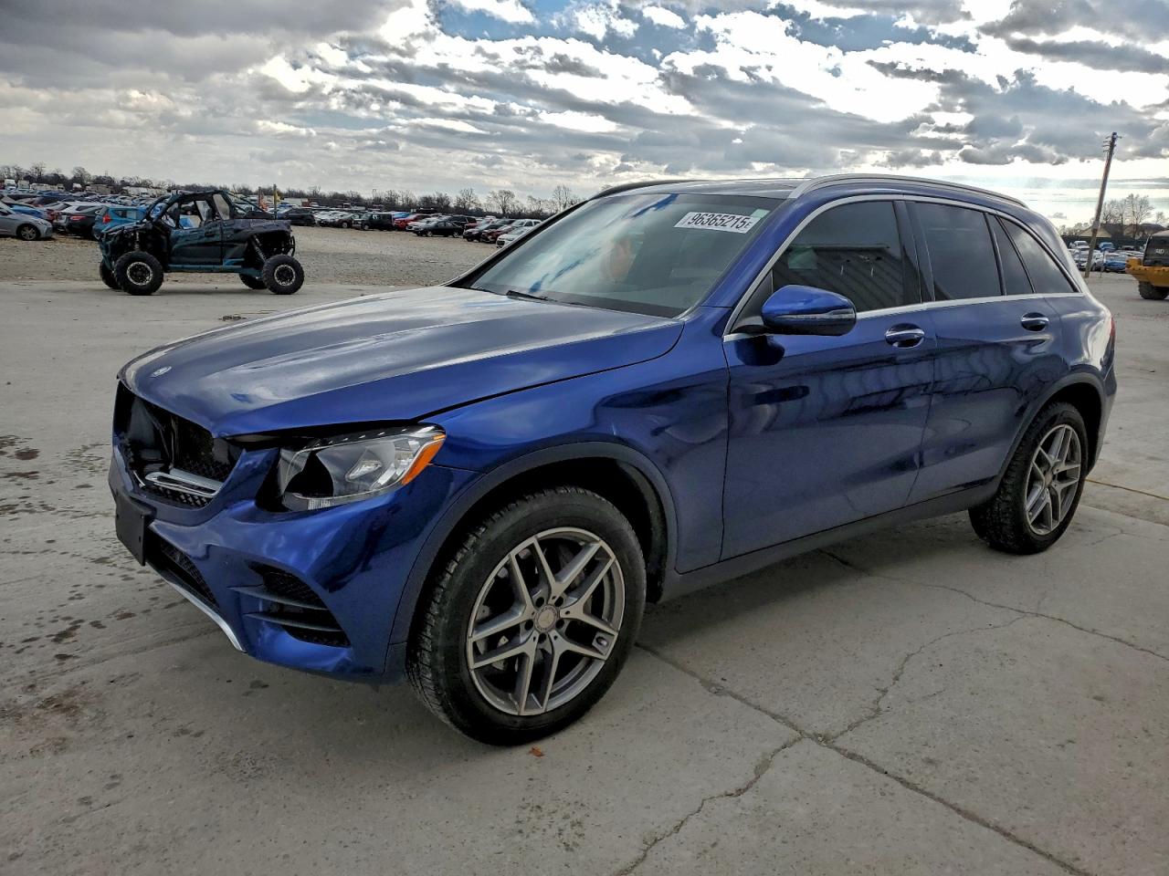 2017 MERCEDES-BENZ GLC