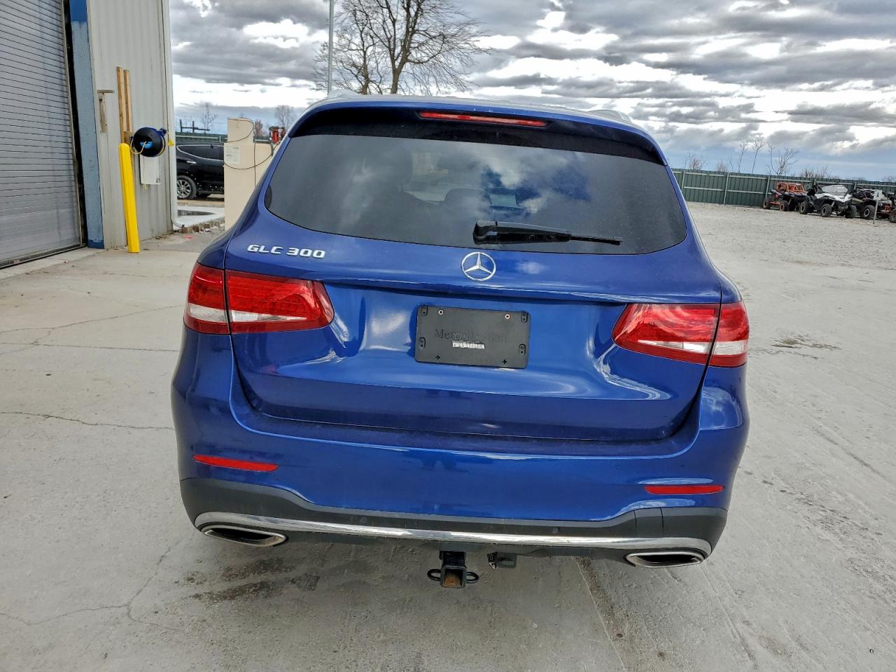 2017 MERCEDES-BENZ GLC 300 photo 6