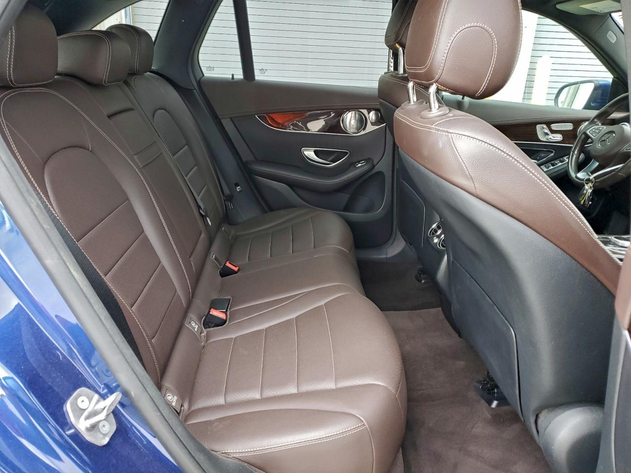 2017 MERCEDES-BENZ GLC 300 photo 11