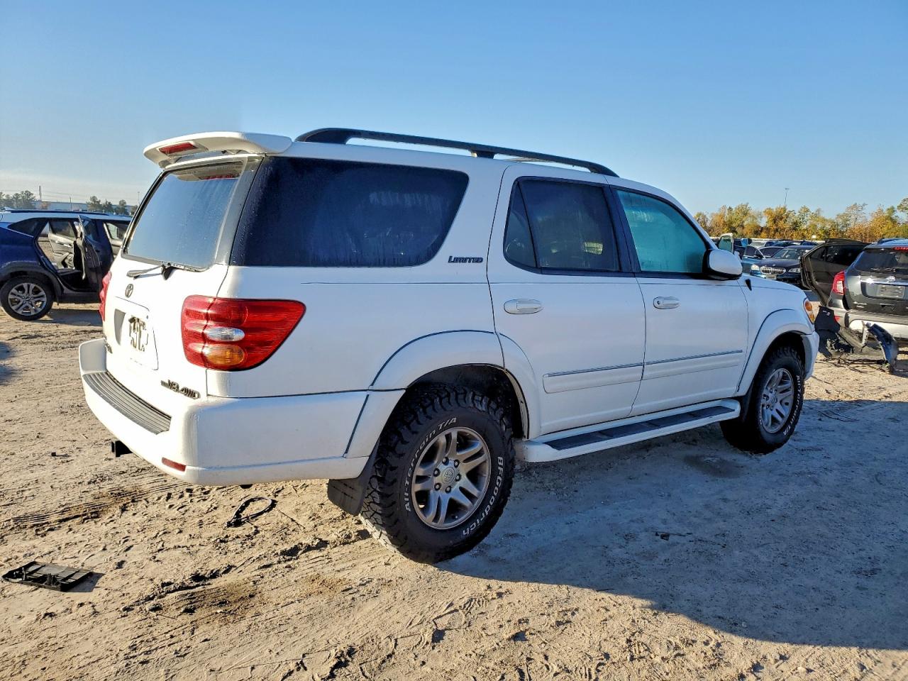 2004 TOYOTA SEQUOIA LIMITED photo 5