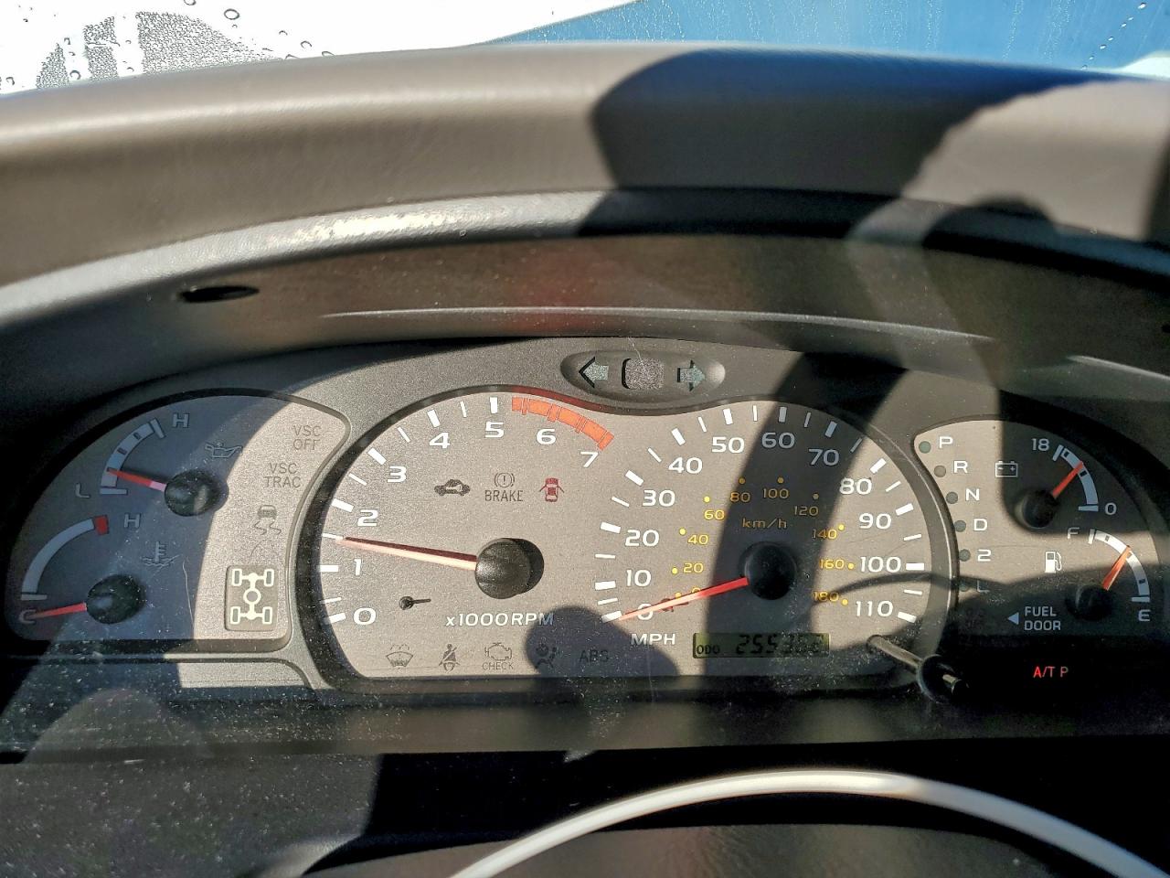2004 TOYOTA SEQUOIA LIMITED photo 17