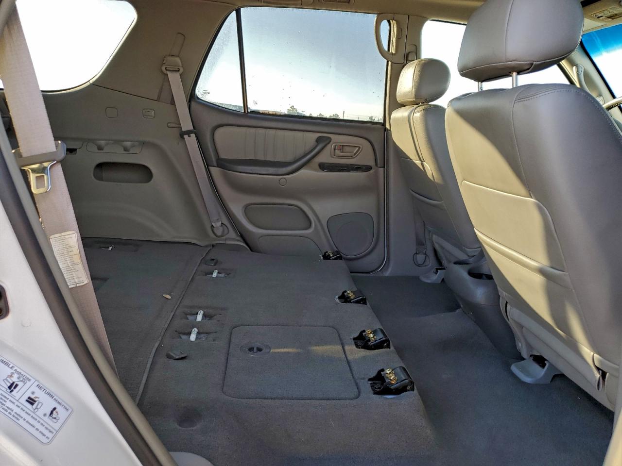 2004 TOYOTA SEQUOIA LIMITED photo 21