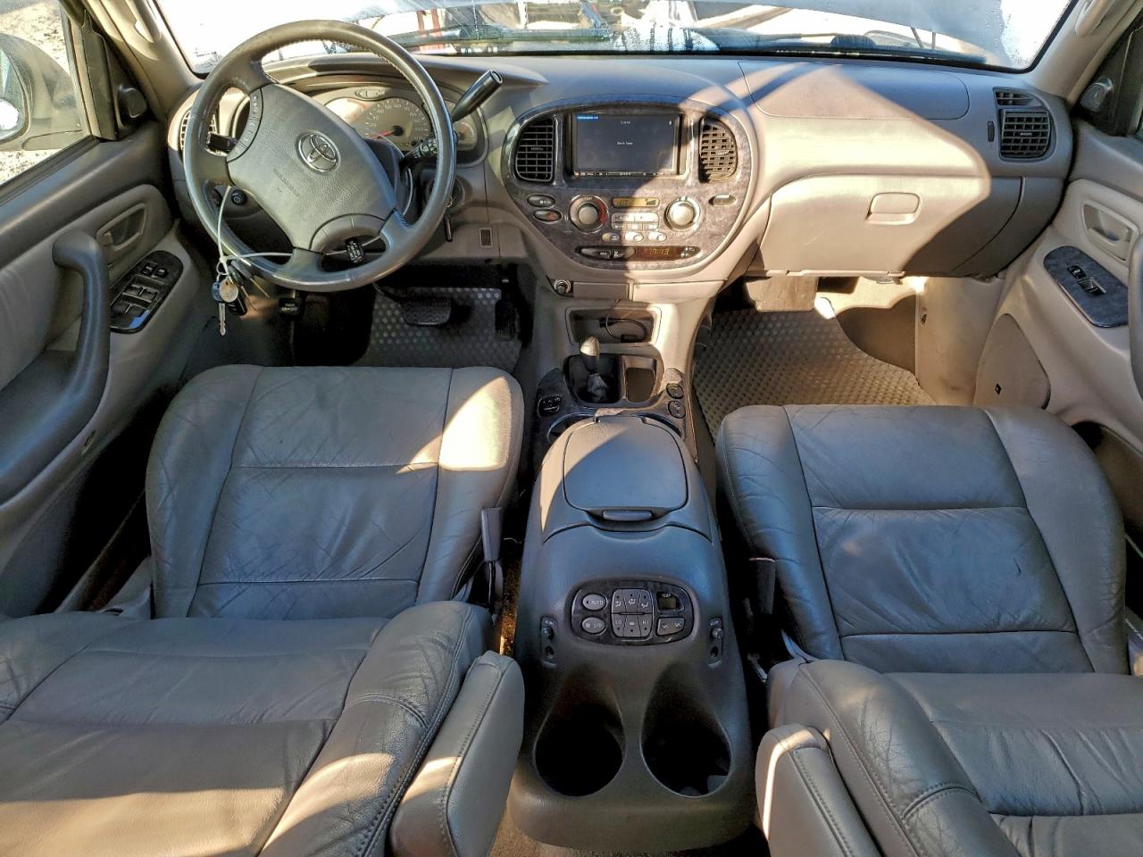 2004 TOYOTA SEQUOIA LIMITED photo 15