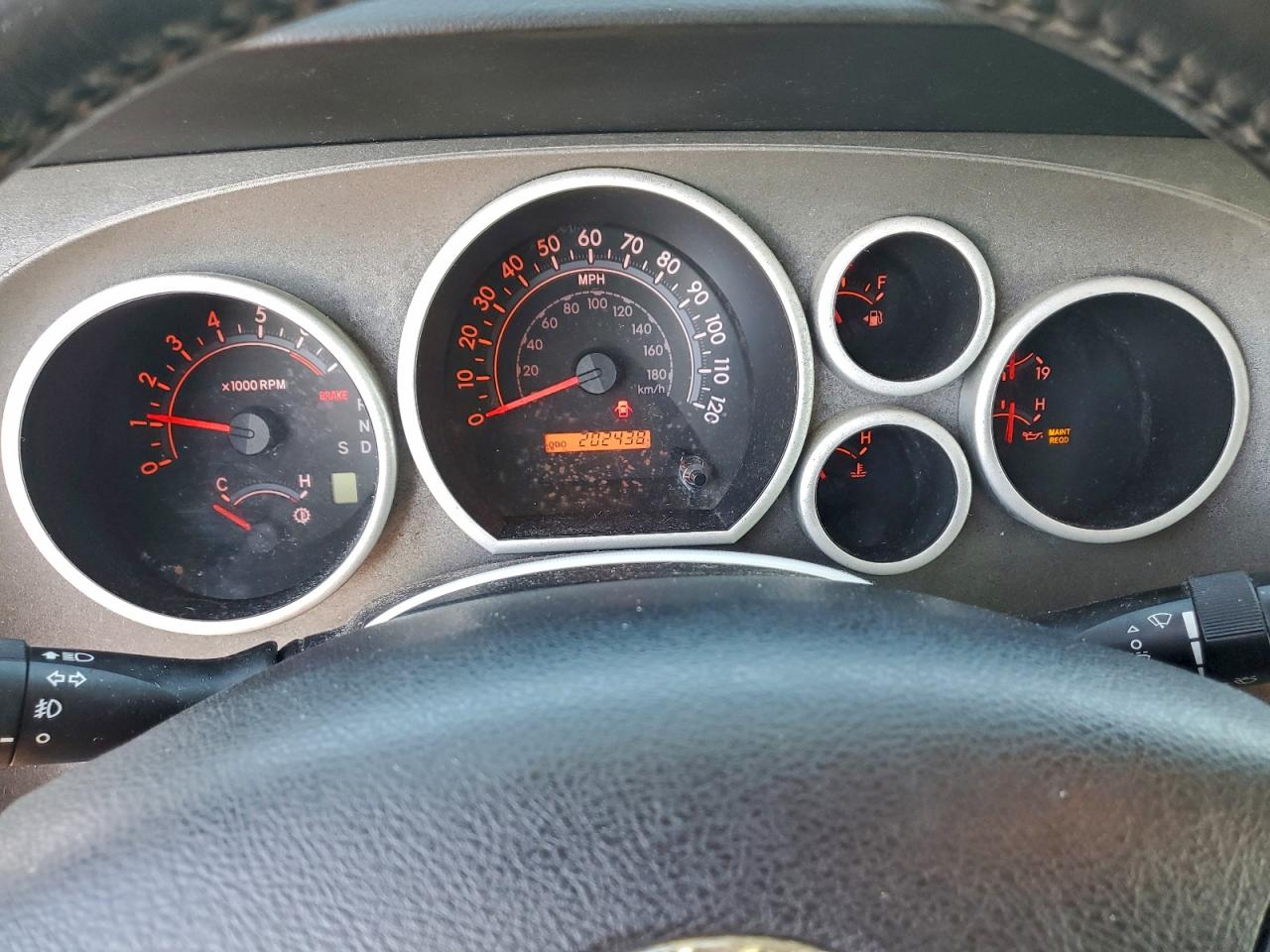 2010 TOYOTA SEQUOIA SR5 photo 17