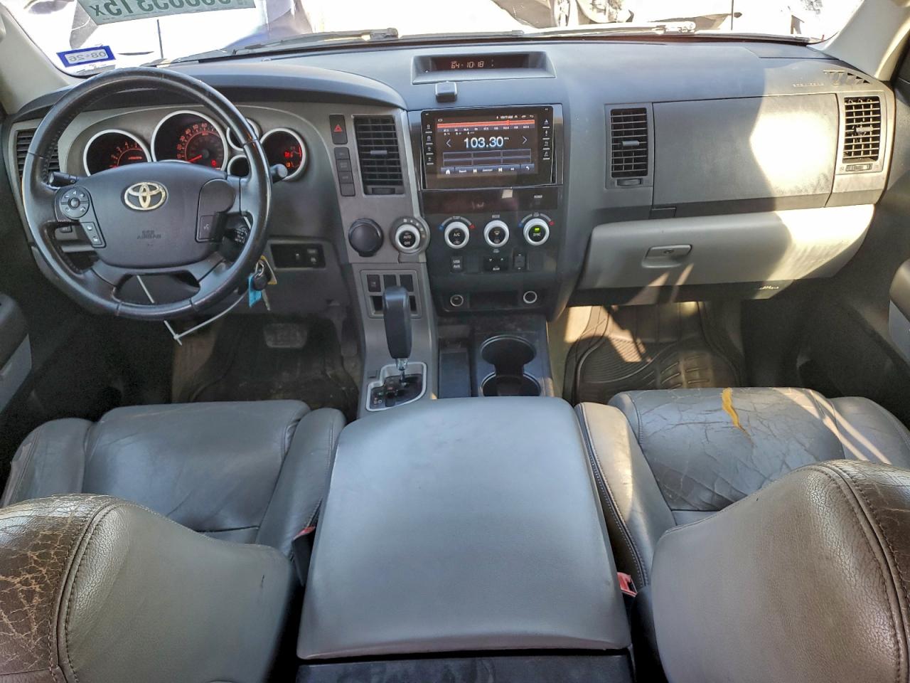 2010 TOYOTA SEQUOIA SR5 photo 15