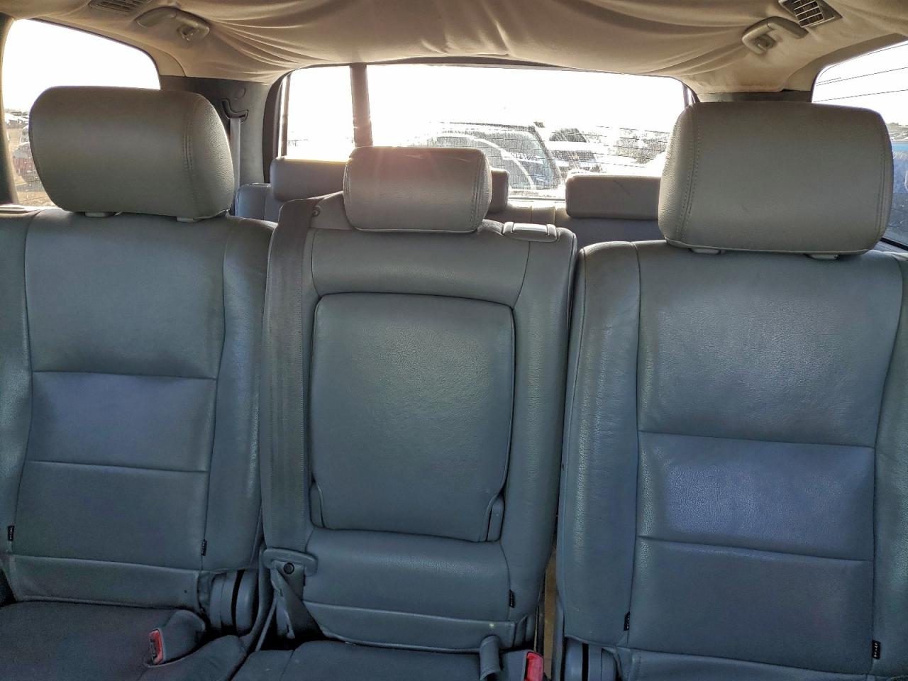 2010 TOYOTA SEQUOIA SR5 photo 19