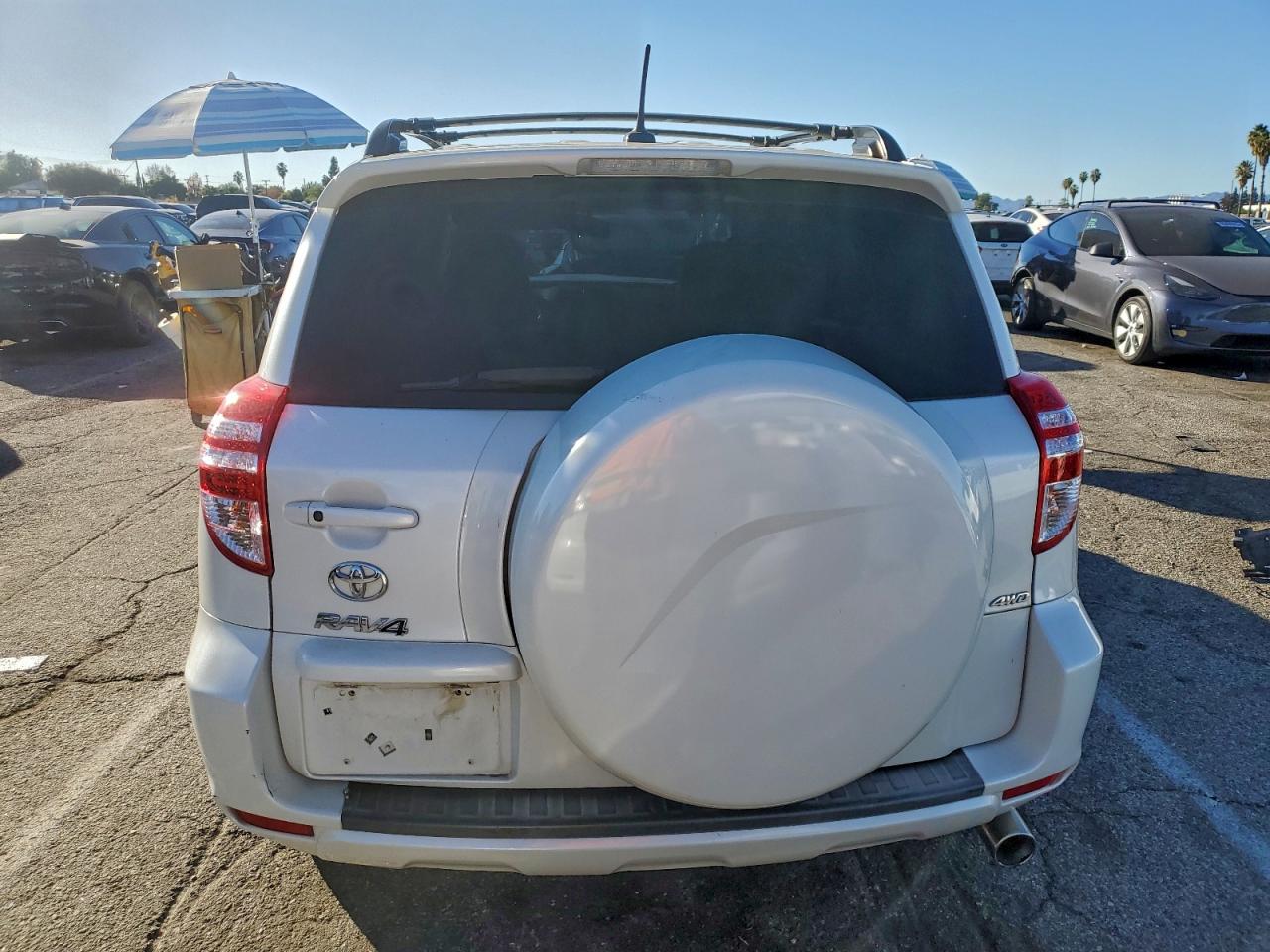 2012 TOYOTA RAV4 LIMITED photo 6