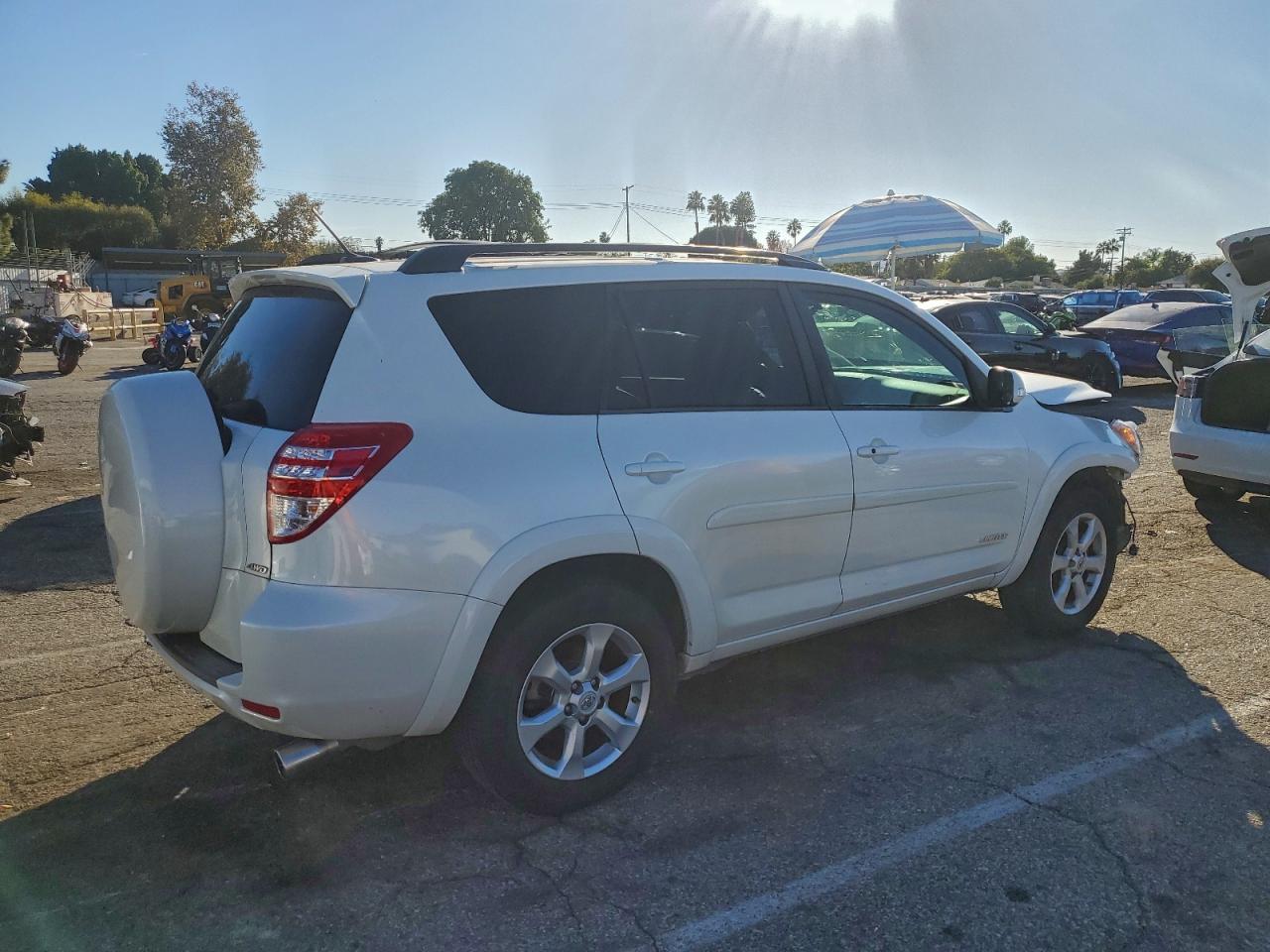2012 TOYOTA RAV4 LIMITED photo 3