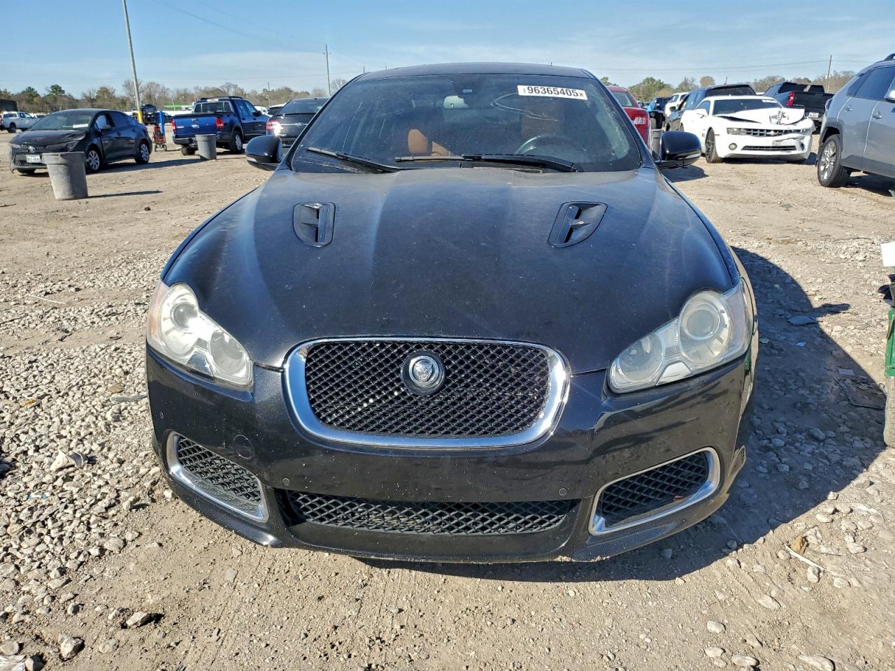 2011 JAGUAR XF R photo 5