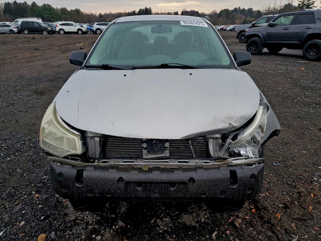 2009 FORD FOCUS SE photo 5