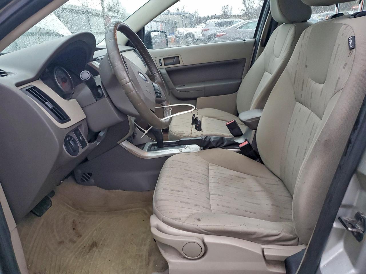 2009 FORD FOCUS SE photo 7