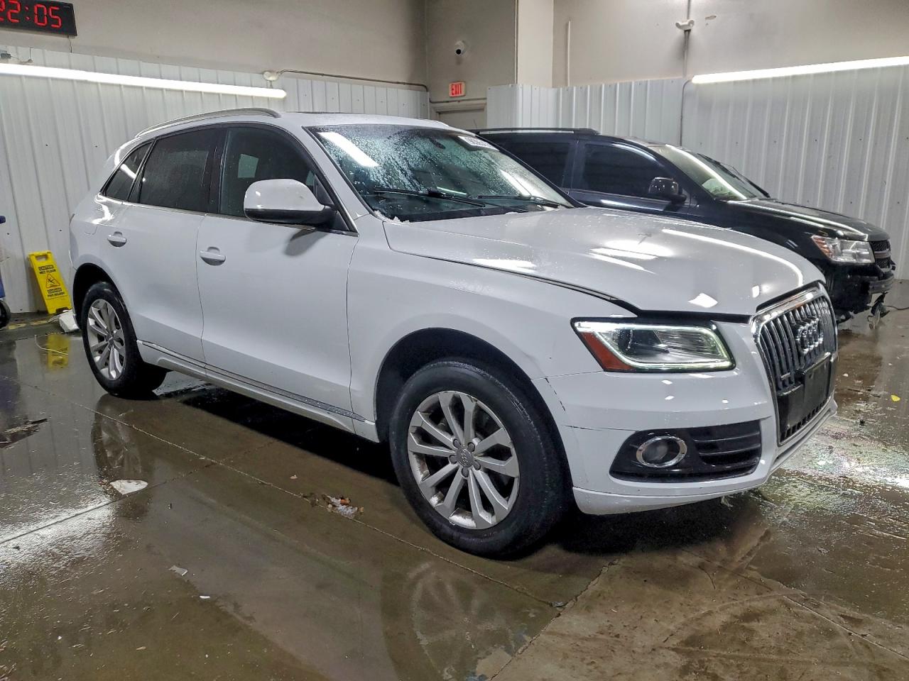 2013 AUDI Q5 PREMIUM PLUS photo 4
