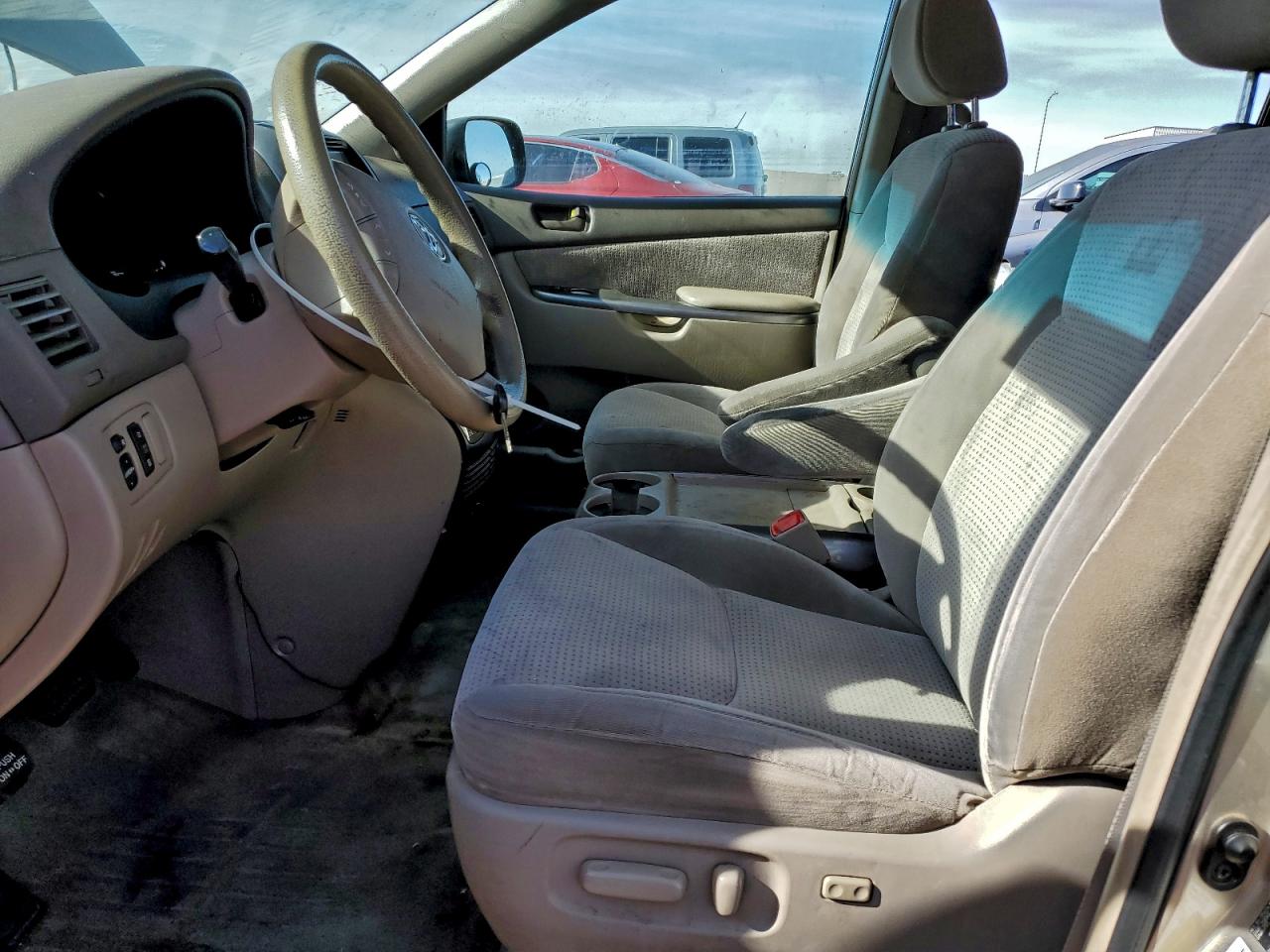 2008 TOYOTA SIENNA CE photo 7