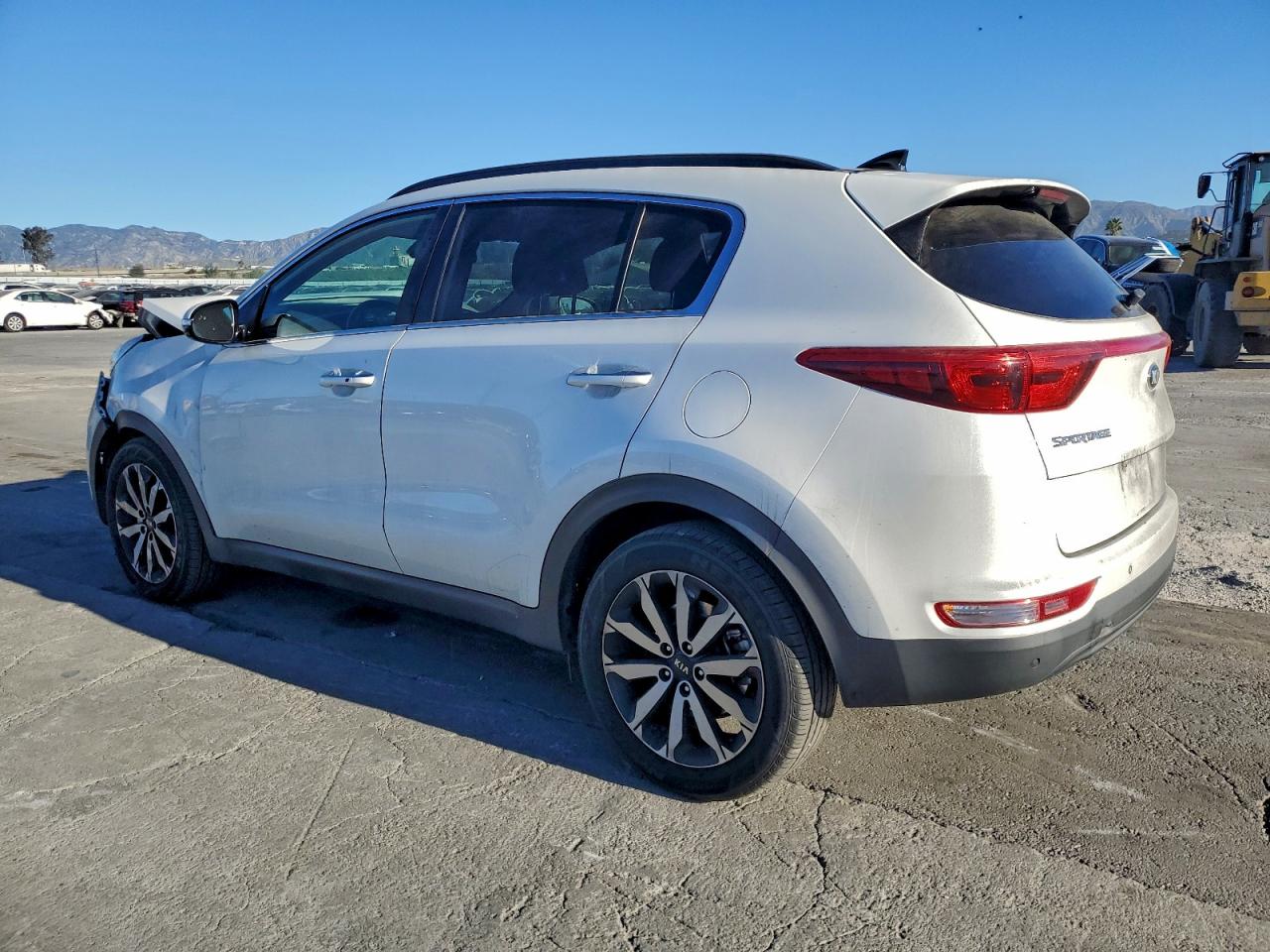 2018 KIA SPORTAGE EX photo 2