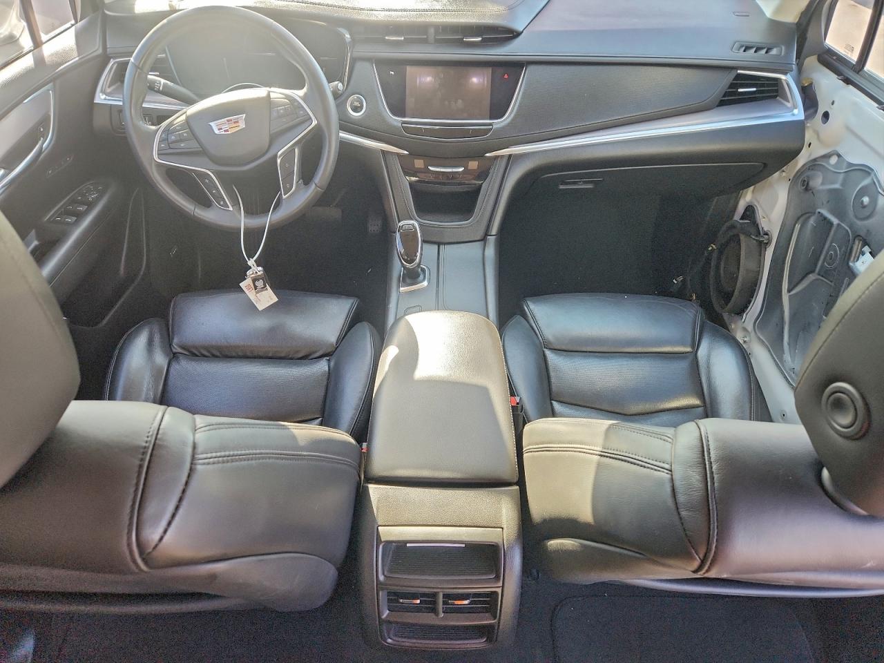 2017 CADILLAC XT5 LUXURY photo 8