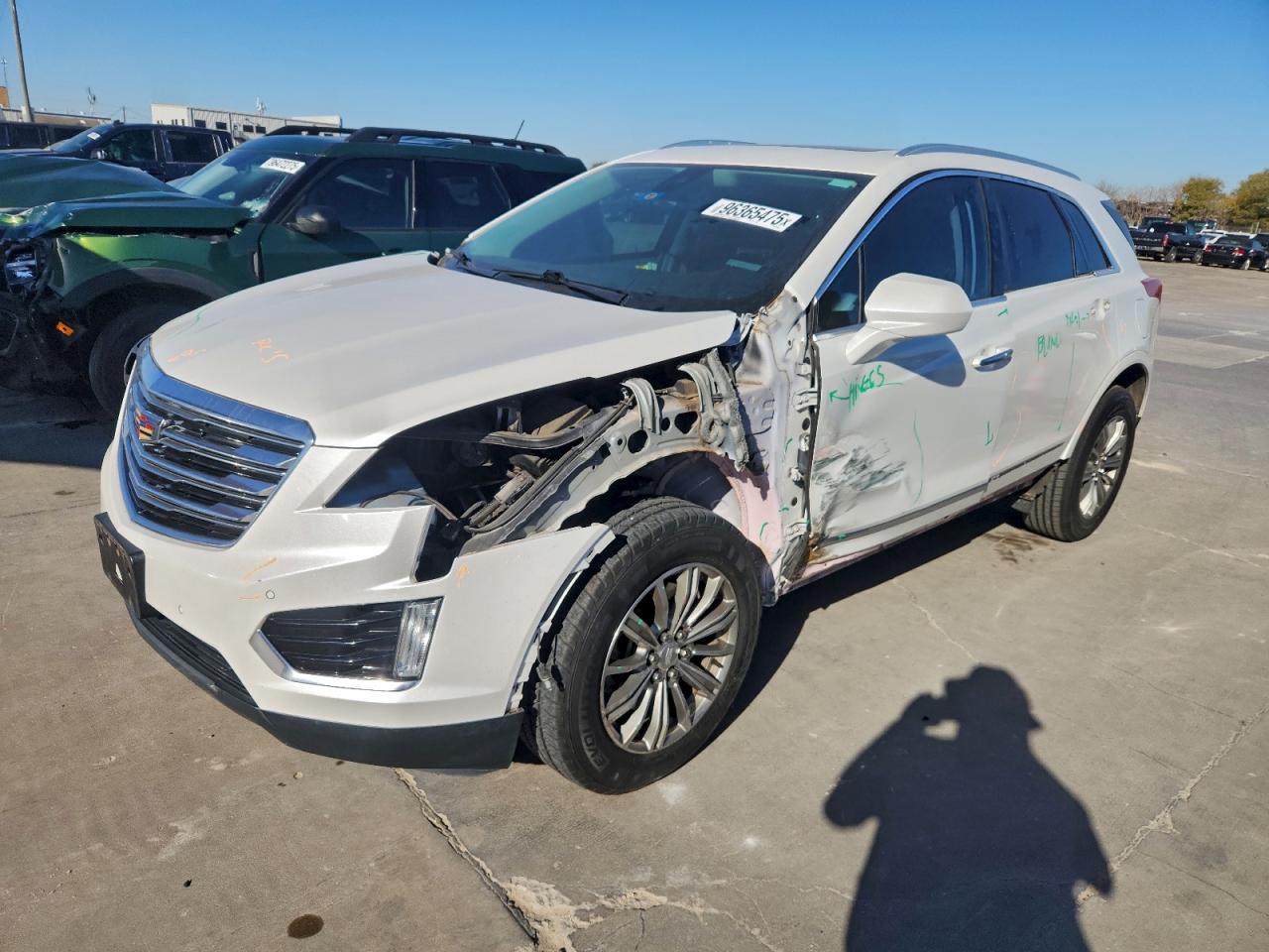 2017 CADILLAC XT5