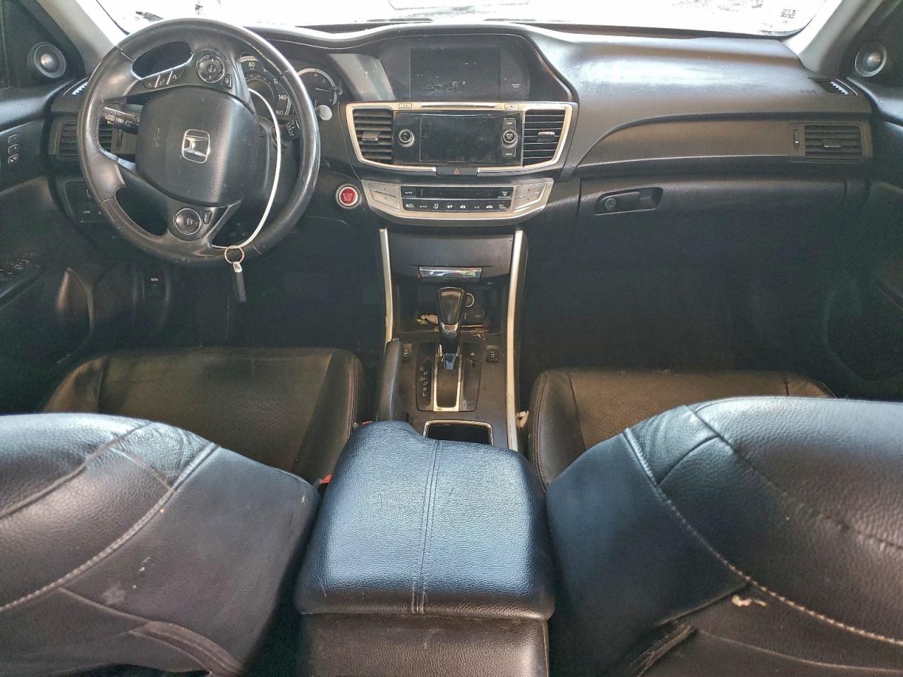 2015 HONDA ACCORD photo 8