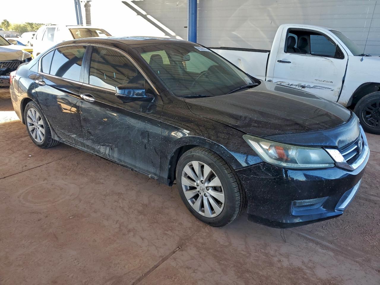 2015 HONDA ACCORD photo 4