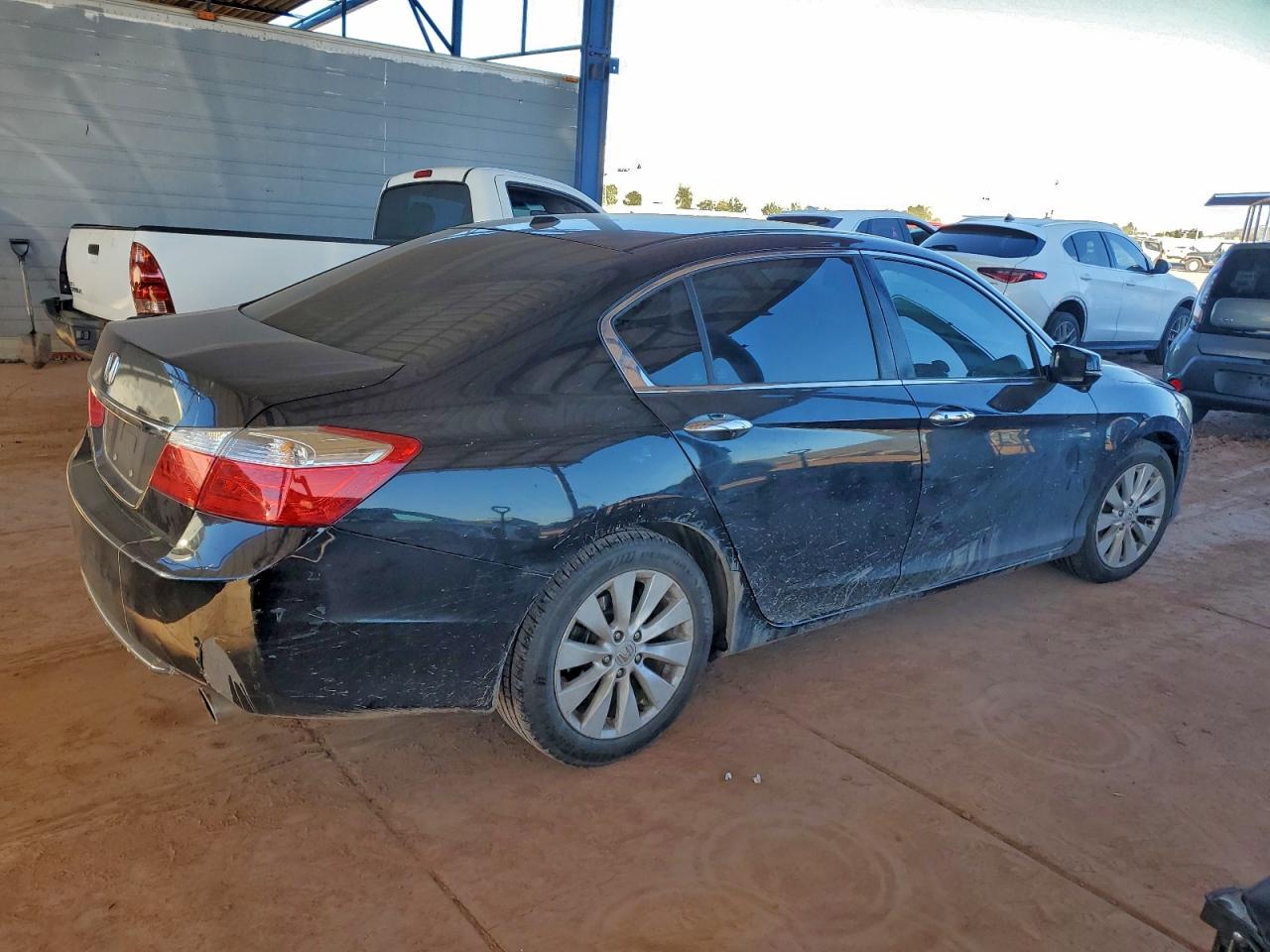 2015 HONDA ACCORD photo 3
