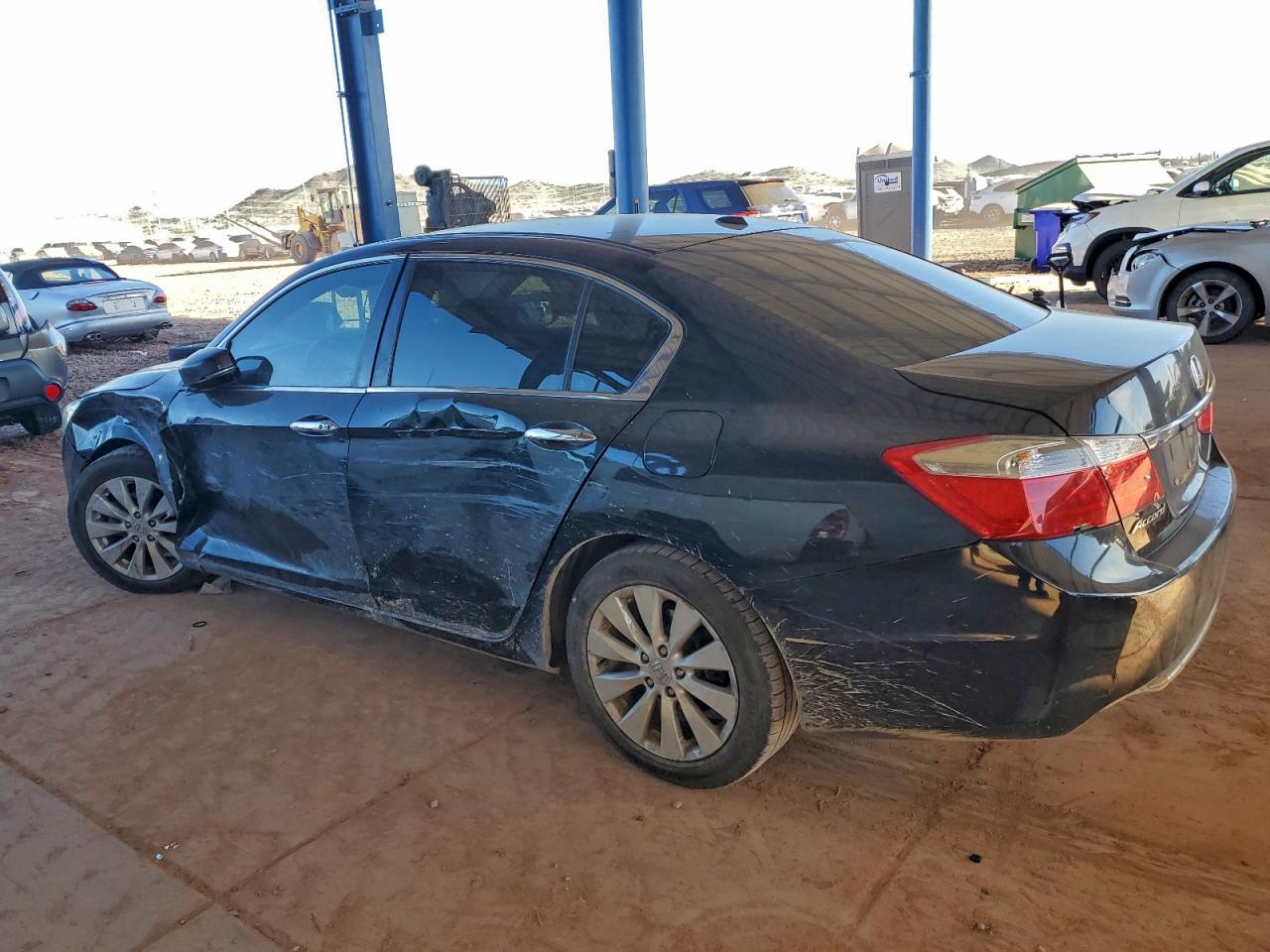 2015 HONDA ACCORD photo 2
