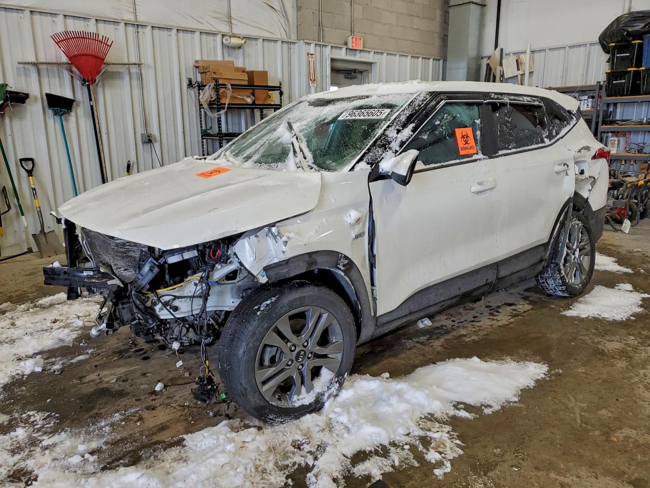 2021 KIA SELTOS LX — FRONT END damage — photo 1