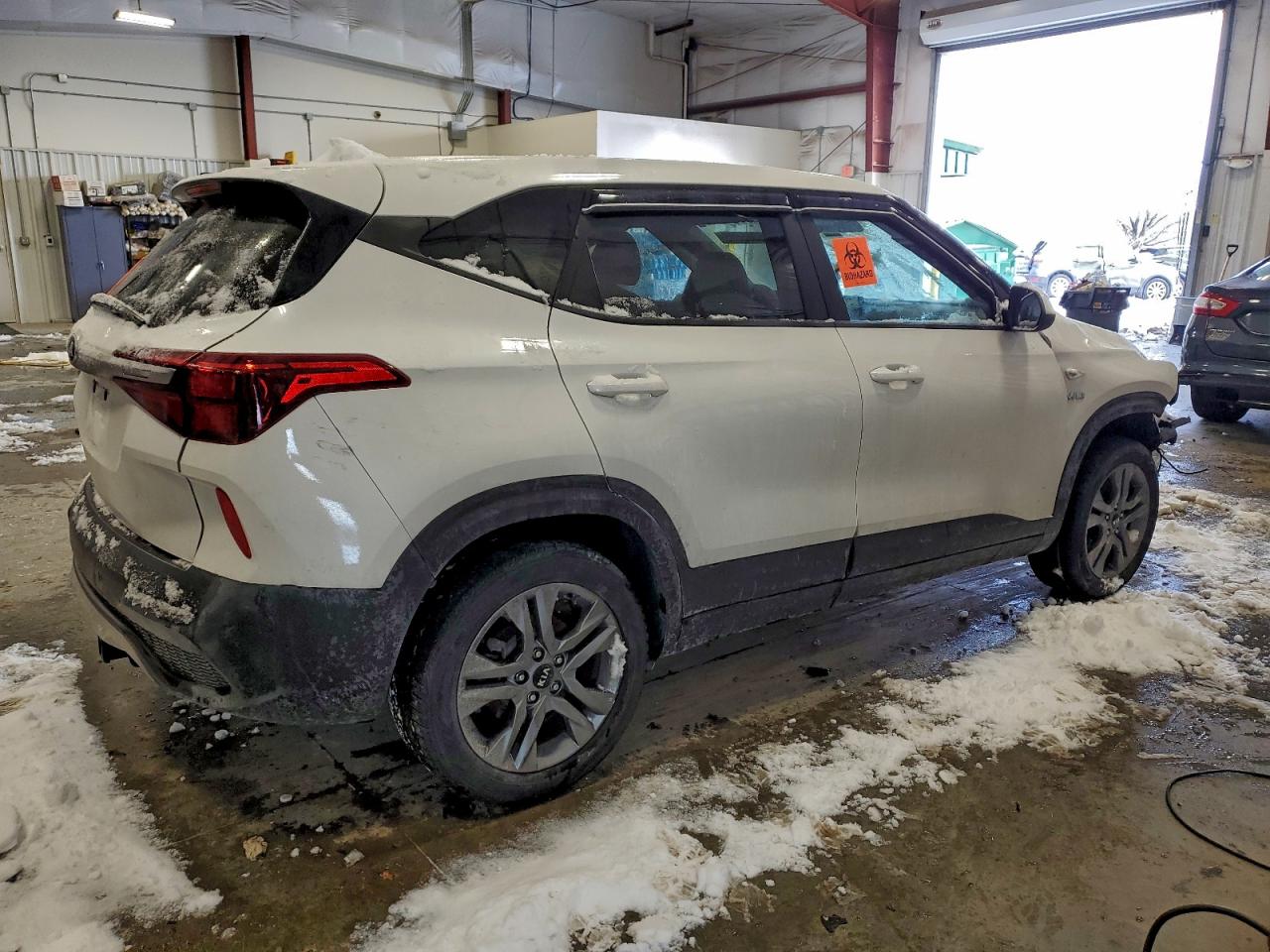 2021 KIA SELTOS LX photo 3