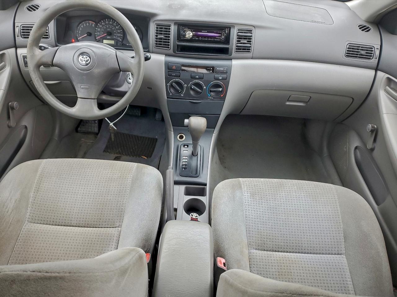 2005 TOYOTA COROLLA CE photo 8