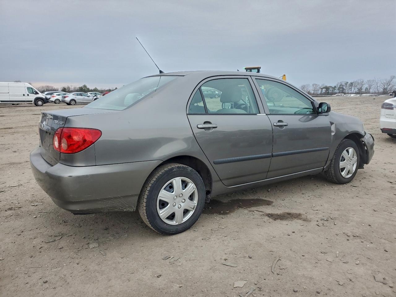 2005 TOYOTA COROLLA CE photo 3