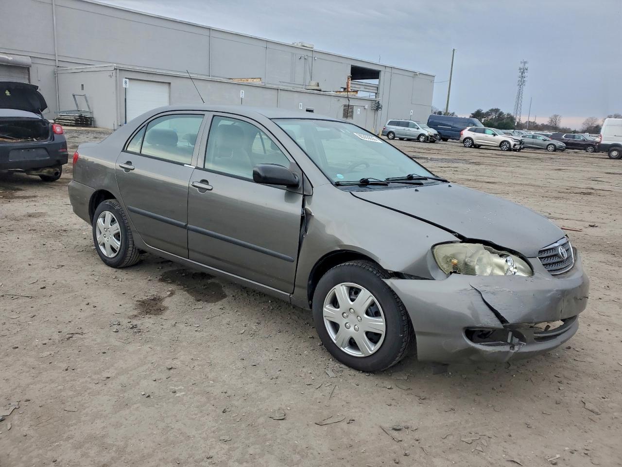 2005 TOYOTA COROLLA CE photo 4