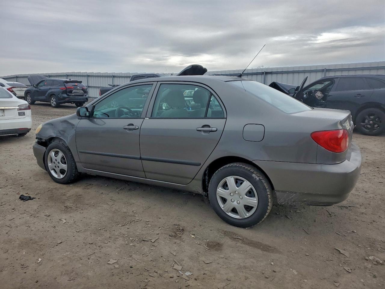 2005 TOYOTA COROLLA CE photo 2
