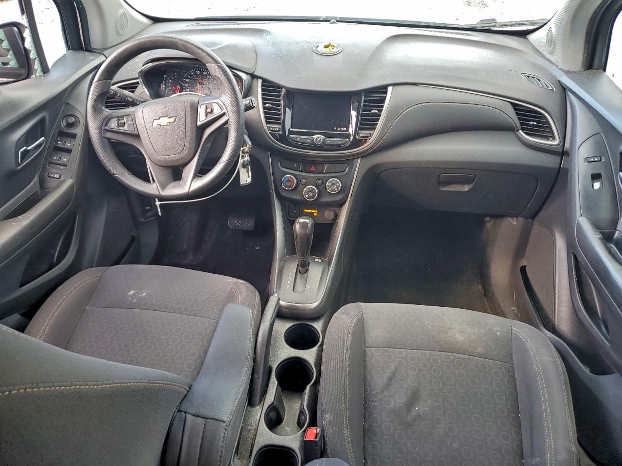 2020 CHEVROLET TRAX LS photo 8